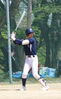 井出　陽太